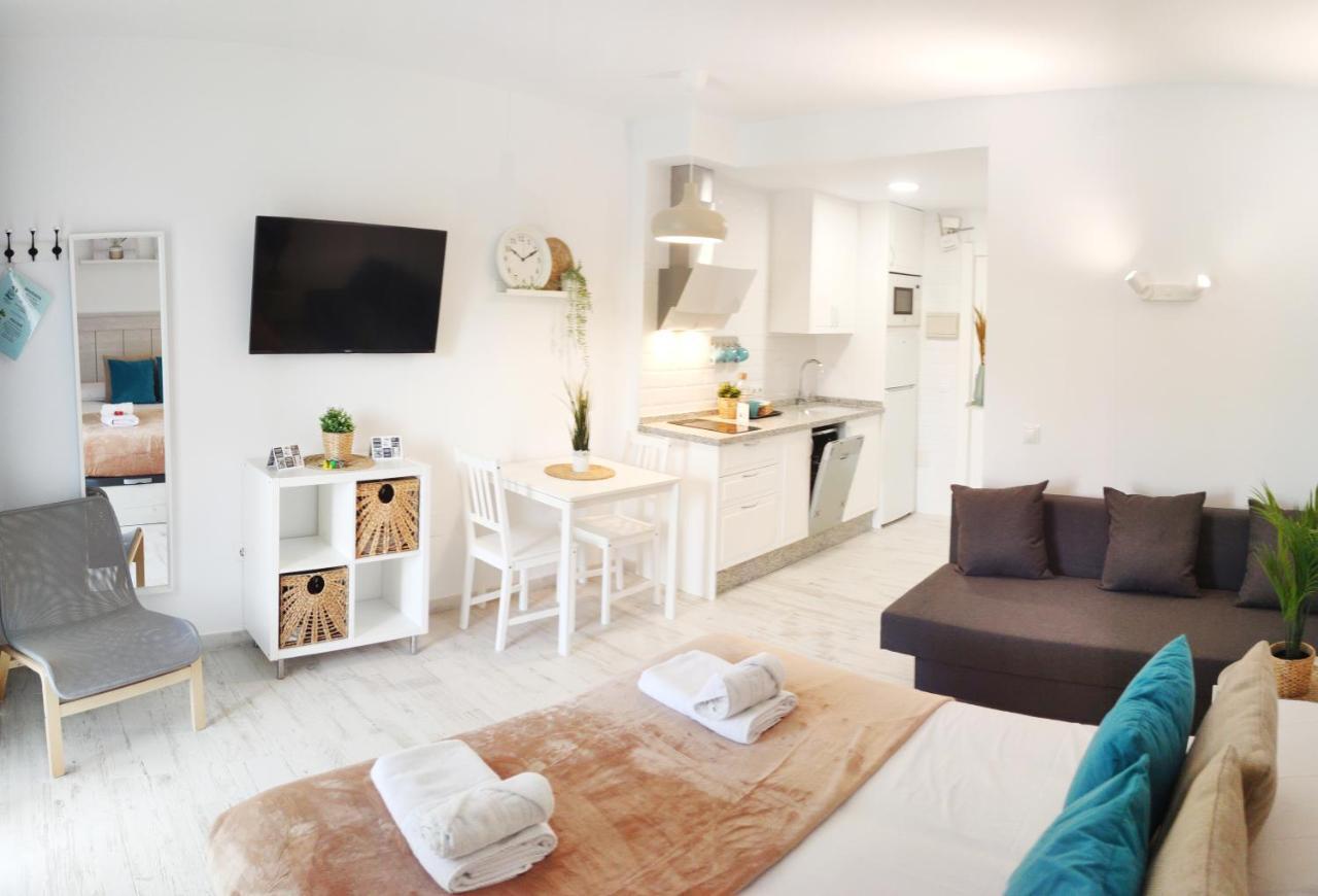 El Estudio De La Playa Benalbeach Holidays Paradise Benalmadena Exterior photo