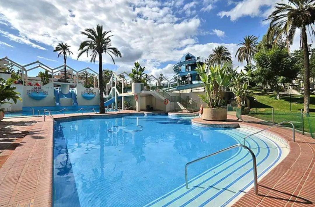 El Estudio De La Playa Benalbeach Holidays Paradise Benalmadena Exterior photo